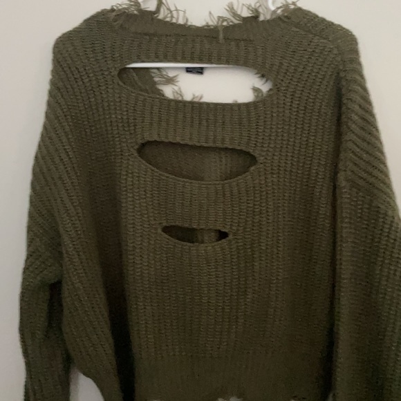 Light Crop Sweater - Picture 4 of 5